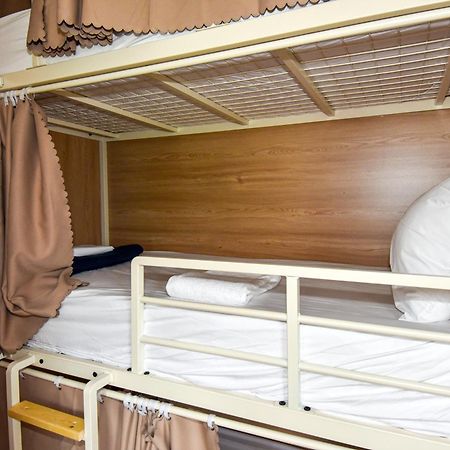 Caravan Hostel Dc Вашингтон Экстерьер фото