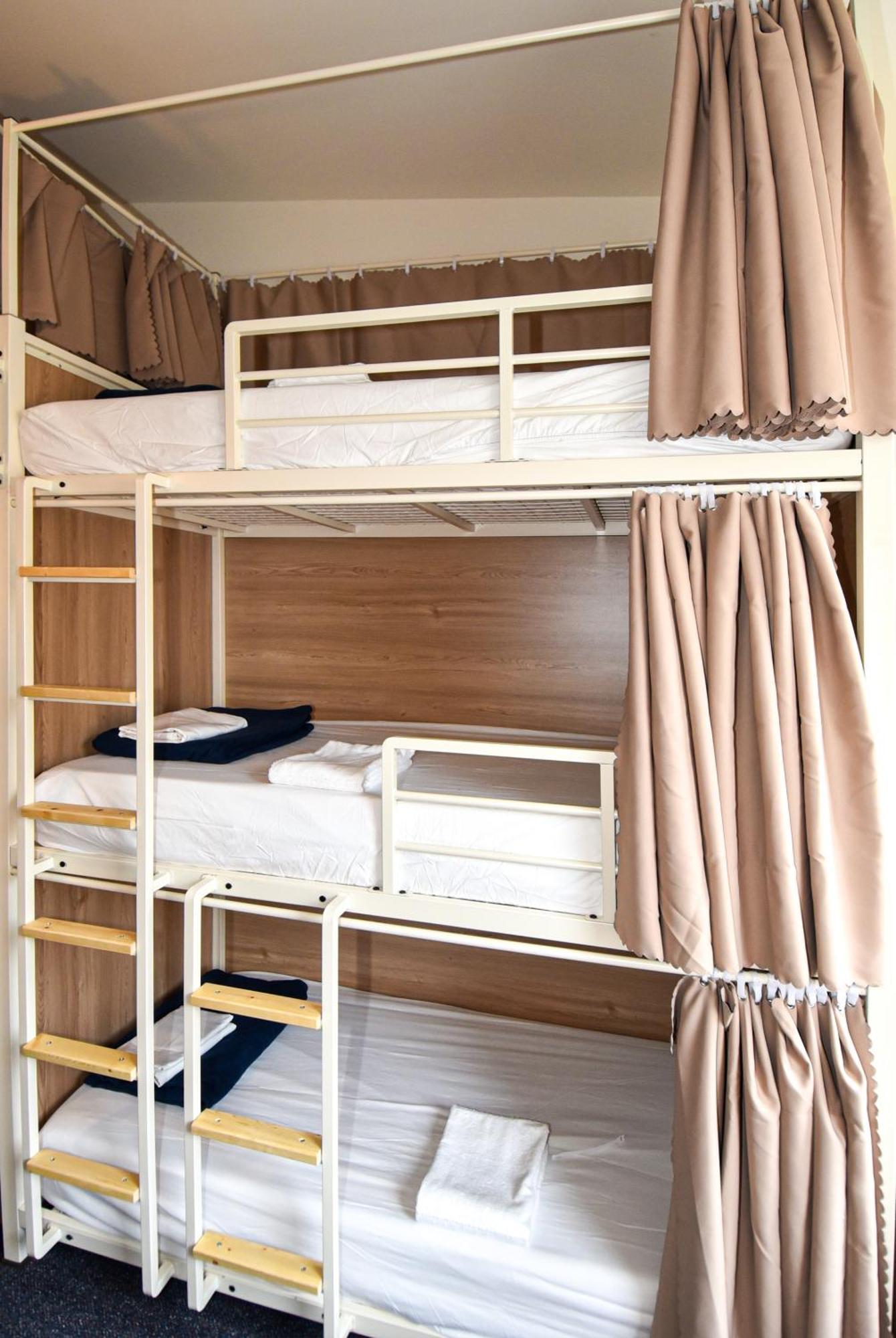 Caravan Hostel Dc Вашингтон Экстерьер фото